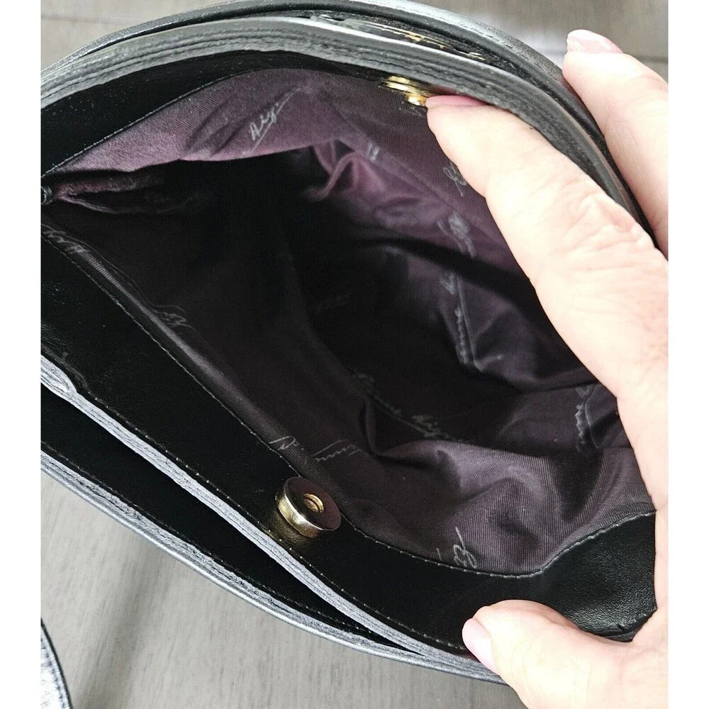 Aigner Crossbody Purse Shoulder Bag Handbag Smooth Black Leather Minimalist Vtg - Picture 12 of 12